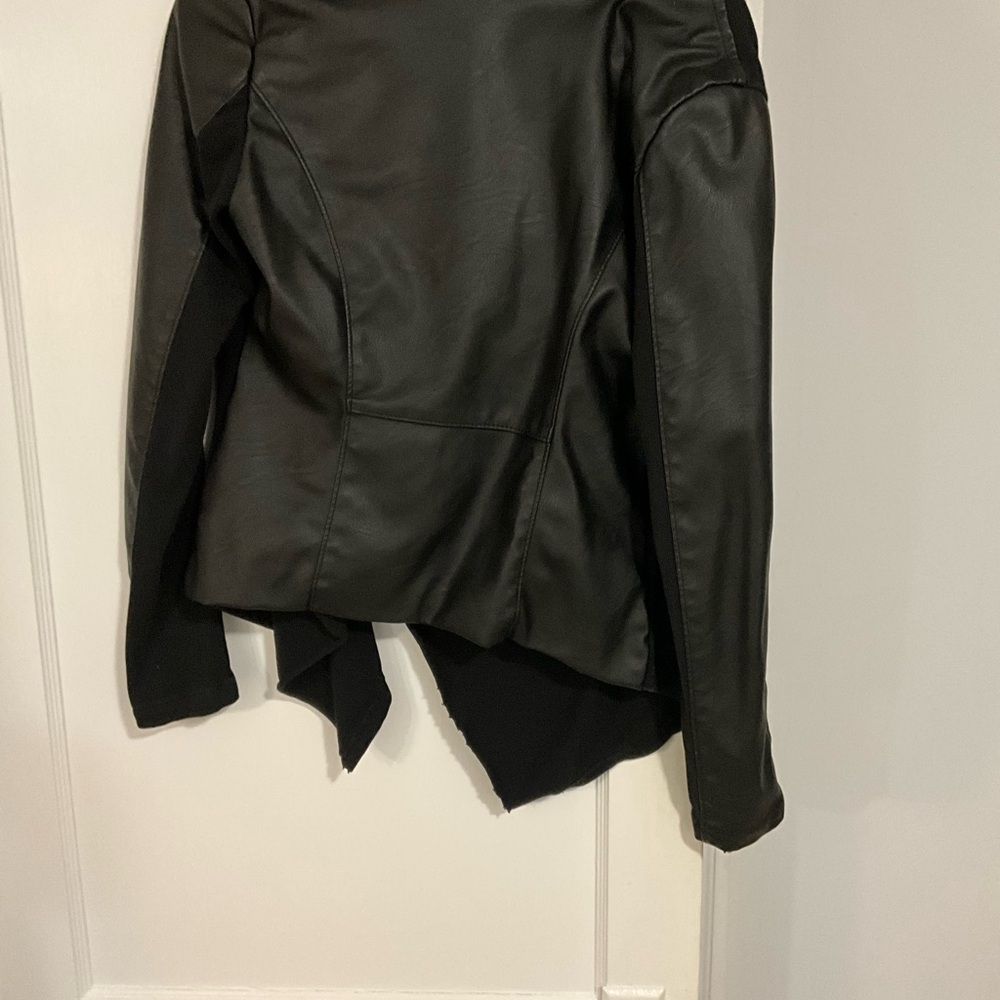 Blank NYC Black Asymmetrical Leather Sleeve Jacket - Picture 4 of 7